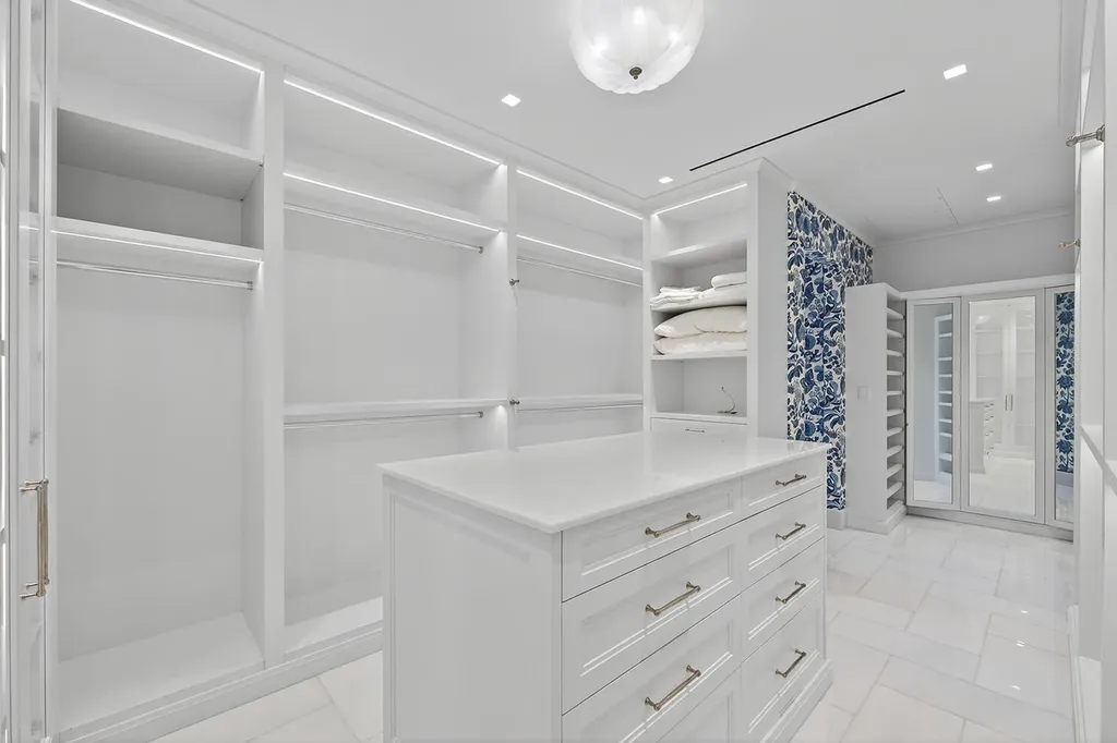 18200 Gardiner Lane Jupiter FL 33458