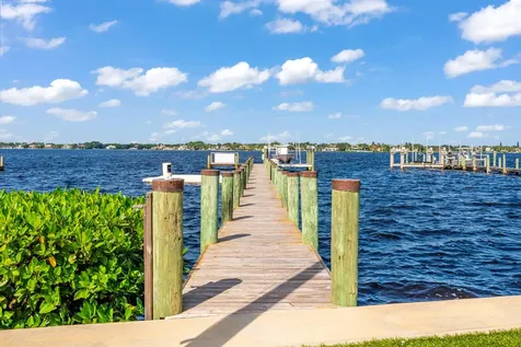 18200 Gardiner Lane Jupiter FL 33458