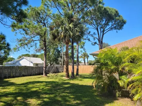 790 SW Hibiscus Street Port St Lucie FL 34983