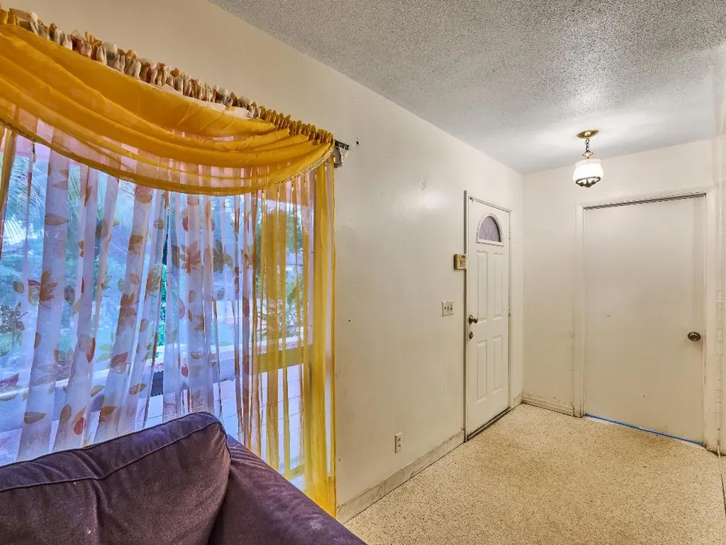 1010 S B Street Lake Worth Beach FL 33460