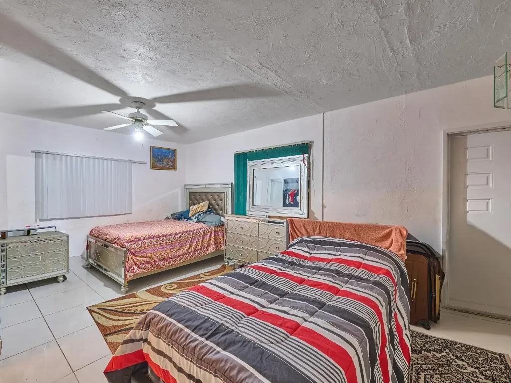 1010 S B Street Lake Worth Beach FL 33460