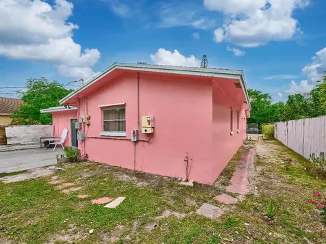 1010 S B Street Lake Worth Beach FL 33460