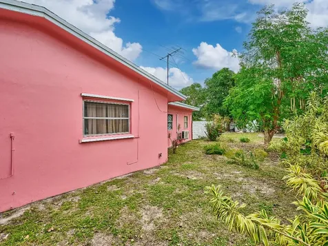 1010 S B Street Lake Worth Beach FL 33460
