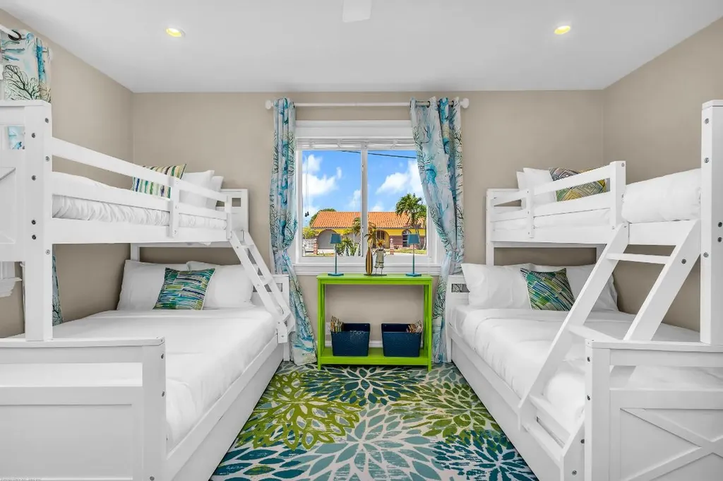 1124 Carambola Circle West Palm Beach FL 33406