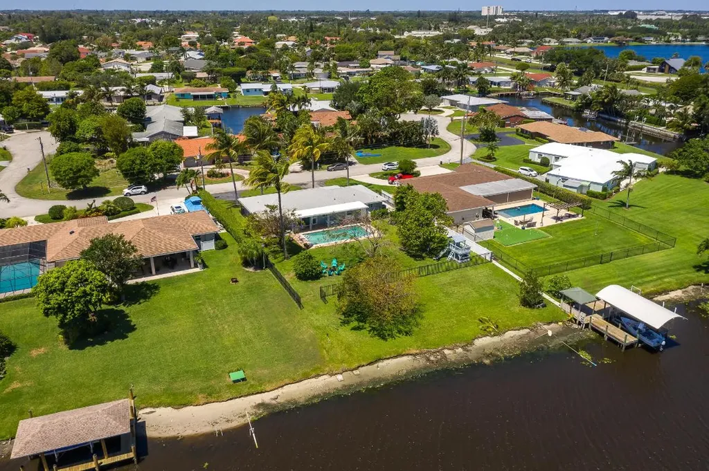 1124 Carambola Circle West Palm Beach FL 33406