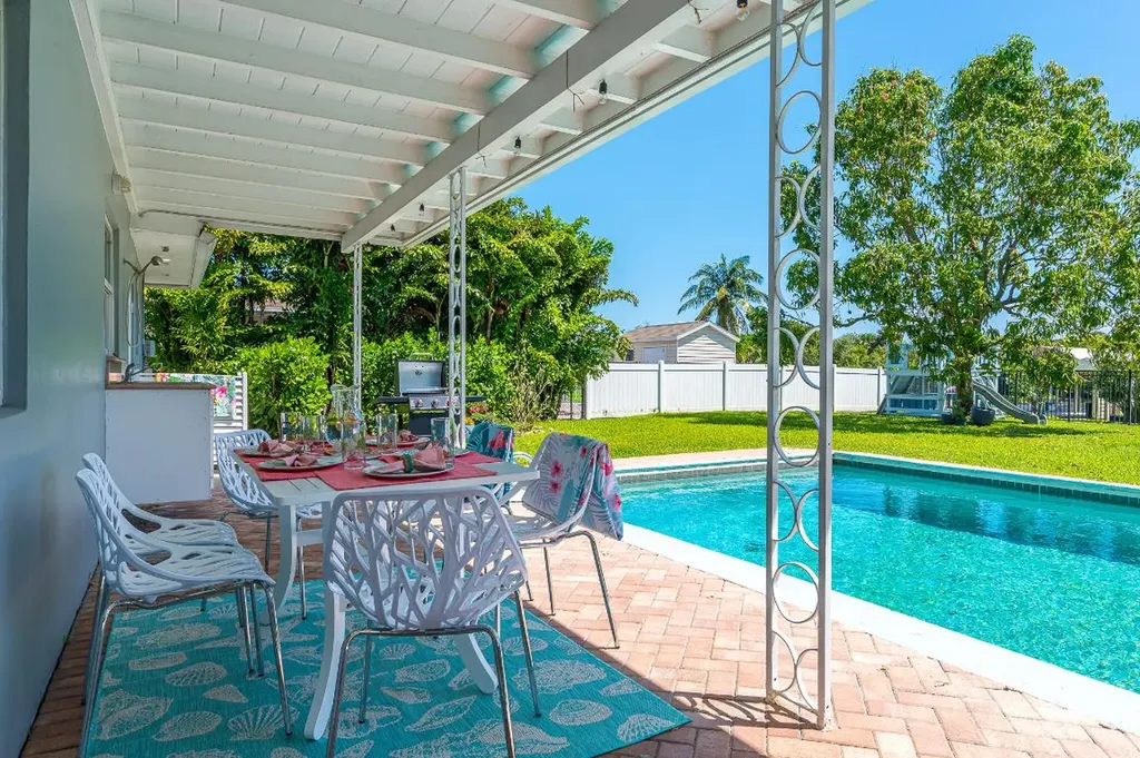 1124 Carambola Circle West Palm Beach FL 33406