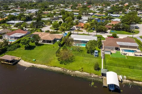 1124 Carambola Circle West Palm Beach FL 33406