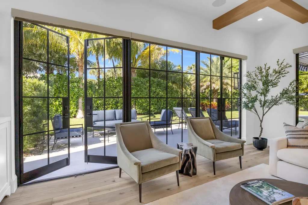 44 S Beach Road Jupiter Island FL 33455