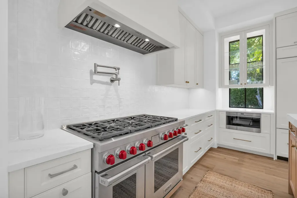 44 S Beach Road Jupiter Island FL 33455