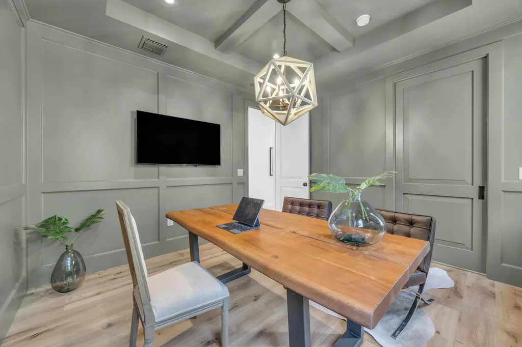 44 S Beach Road Jupiter Island FL 33455