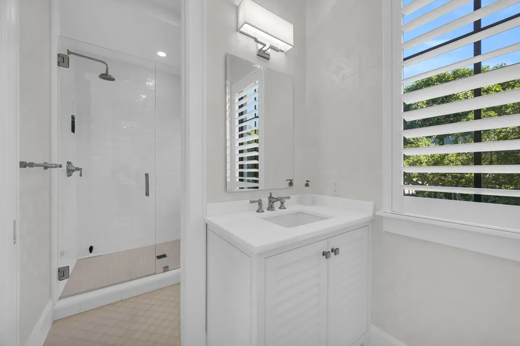 44 S Beach Road Jupiter Island FL 33455