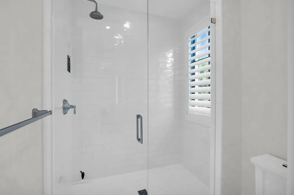44 S Beach Road Jupiter Island FL 33455