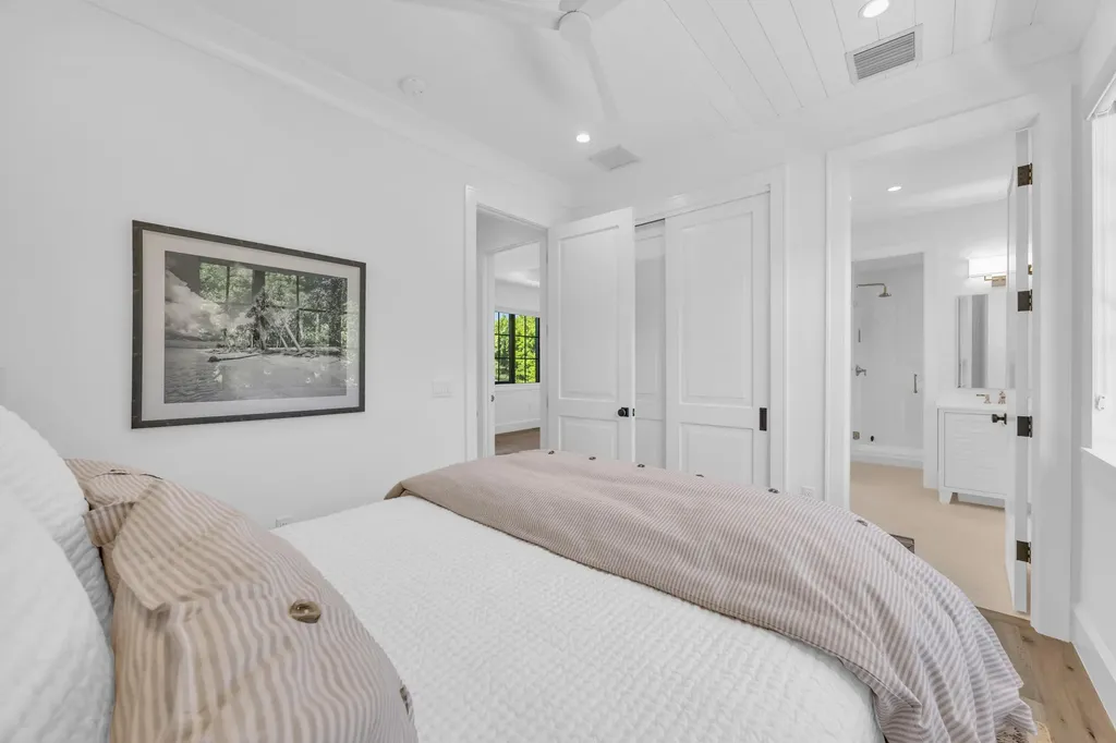 44 S Beach Road Jupiter Island FL 33455