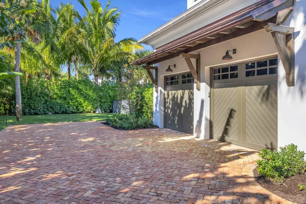 44 S Beach Road Jupiter Island FL 33455
