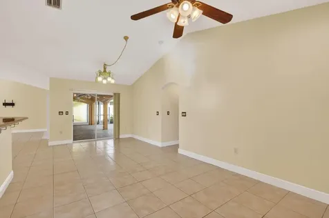 3282 SE West Snow Road Port St Lucie FL 34984
