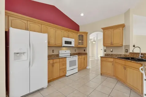 3282 SE West Snow Road Port St Lucie FL 34984