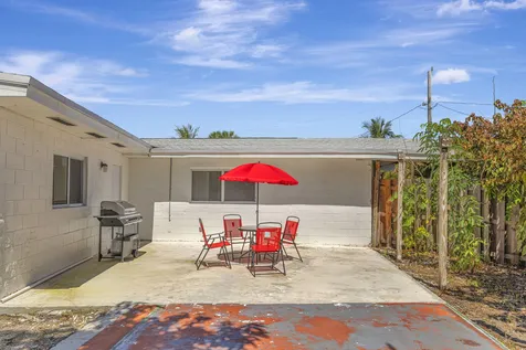 1911 Cypress Avenue Fort Pierce FL 34949