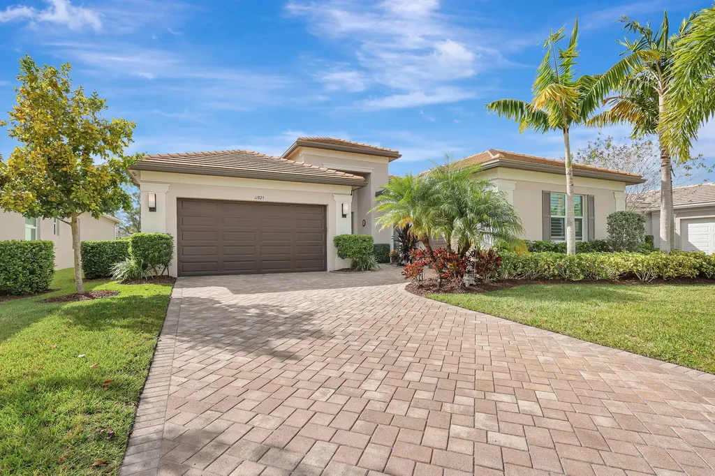 11825 SW Coronado Springs Drive Port St Lucie FL 34987