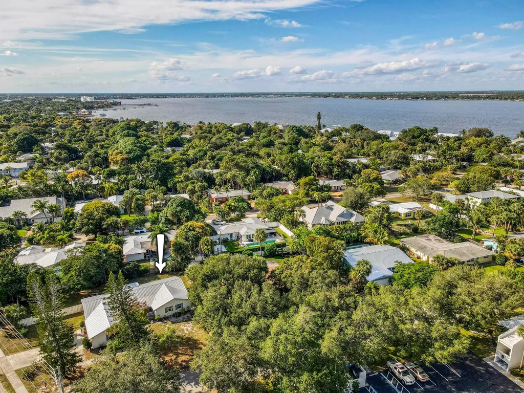 296 SE Wentworth Drive Stuart FL 34996
