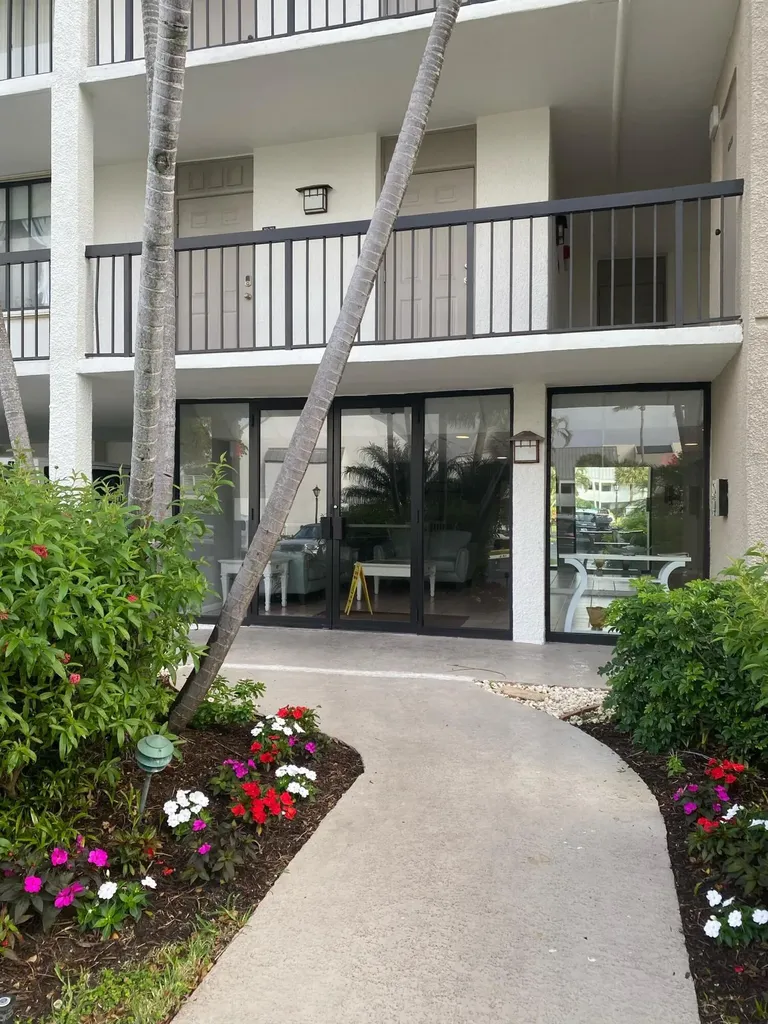 1605 S Us Highway 1 Jupiter FL 33477