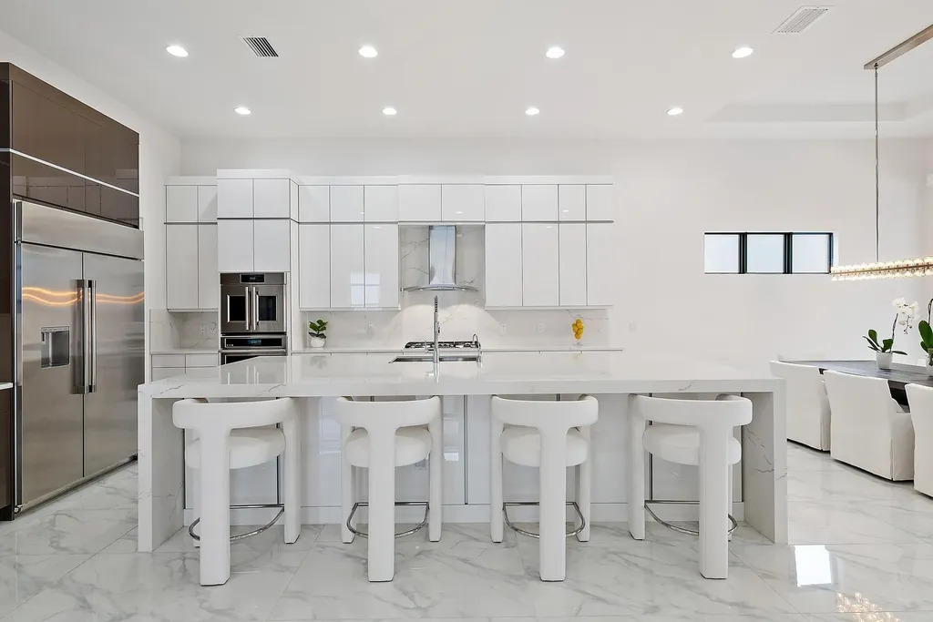 13159 Artisan Circle Palm Beach Gardens FL 33418