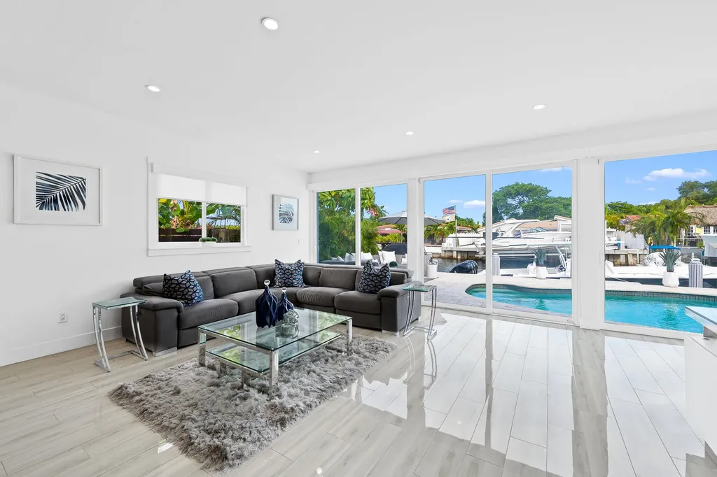 2331 SE 14th Street Pompano Beach FL 33062