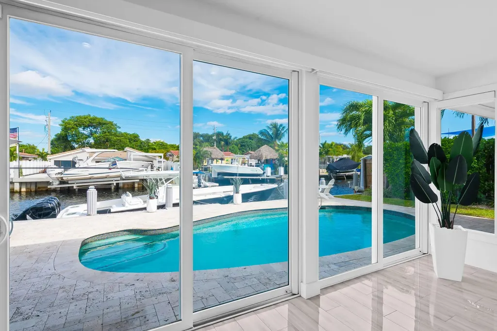2331 SE 14th Street Pompano Beach FL 33062