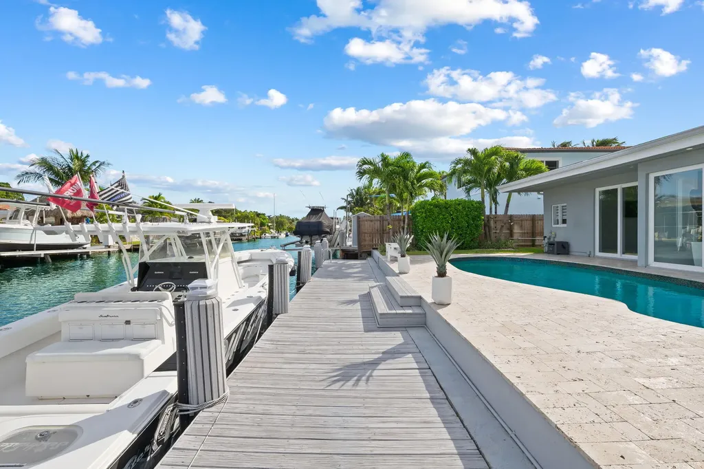 2331 SE 14th Street Pompano Beach FL 33062