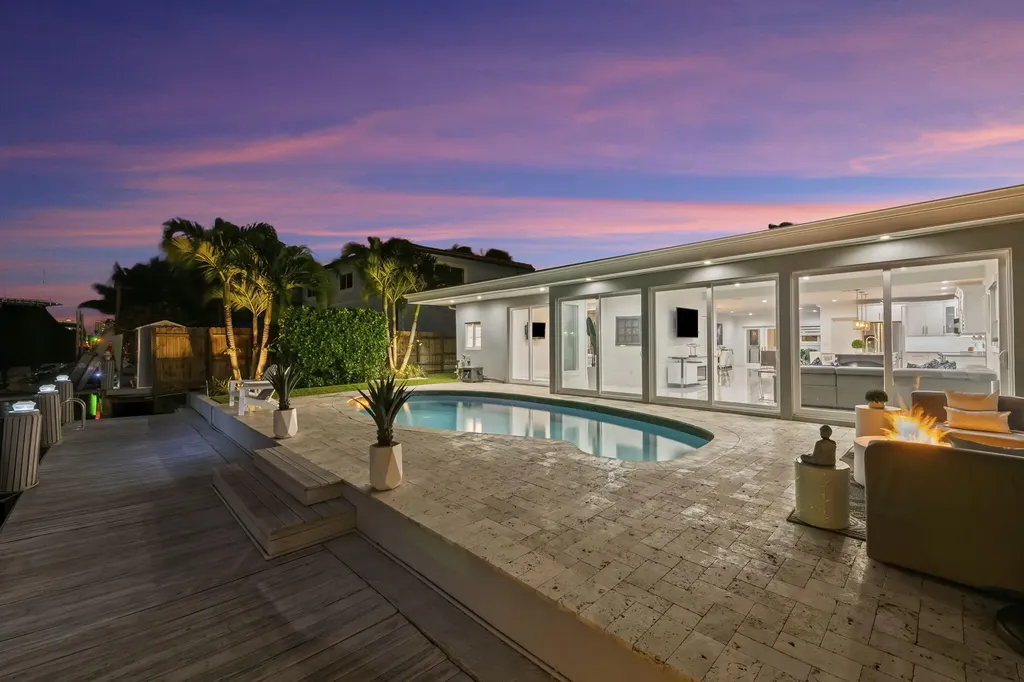 2331 SE 14th Street Pompano Beach FL 33062
