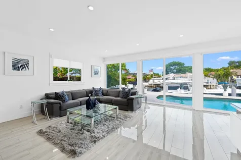 2331 SE 14th Street Pompano Beach FL 33062