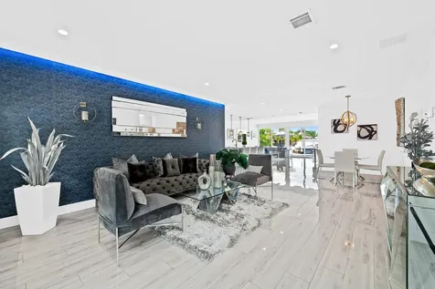 2331 SE 14th Street Pompano Beach FL 33062