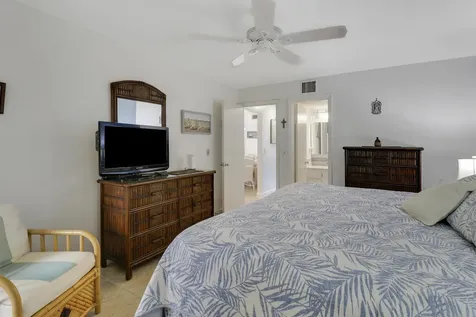 4 Garden Street Tequesta FL 33469