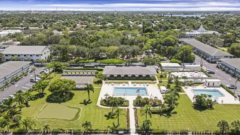 4 Garden Street Tequesta FL 33469
