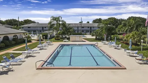 4 Garden Street Tequesta FL 33469