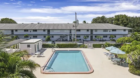 4 Garden Street Tequesta FL 33469