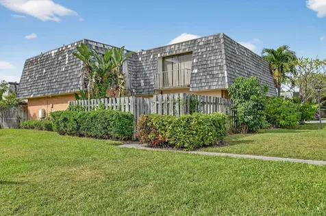 306 Lake Arbor Drive Palm Springs FL 33461
