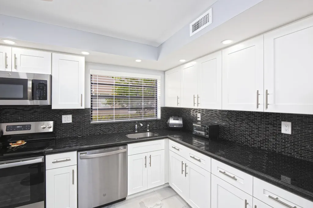 153 Capri D Delray Beach FL 33484