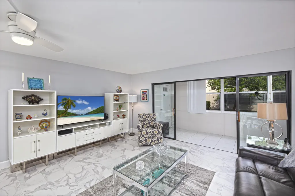 153 Capri D Delray Beach FL 33484