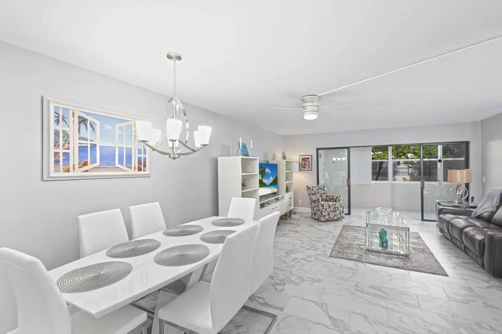153 Capri D Delray Beach FL 33484