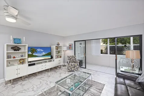 153 Capri D Delray Beach FL 33484