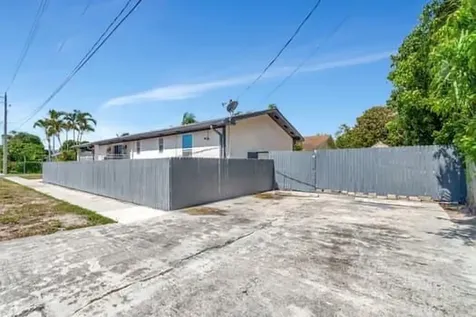 701 SW 1st Avenue Boynton Beach FL 33426