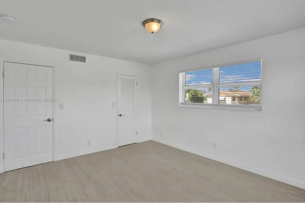 930 N 14 Court Hollywood FL 33020