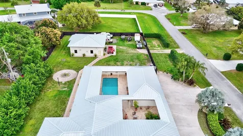3504 Fontaneda Avenue Fort Pierce FL 34947