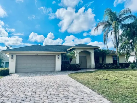 662 SW Jacoby Avenue Port St Lucie FL 34953