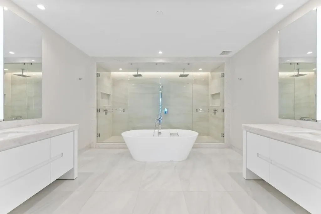 210 SE Mizner Boulevard Boca Raton FL 33432
