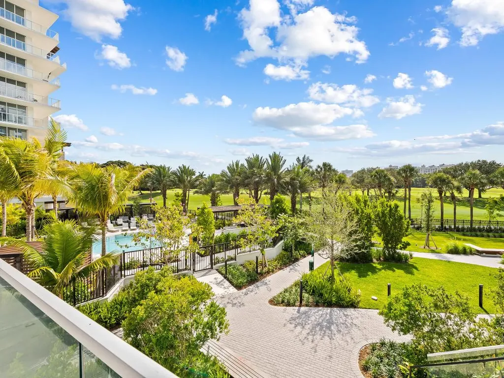 210 SE Mizner Boulevard Boca Raton FL 33432