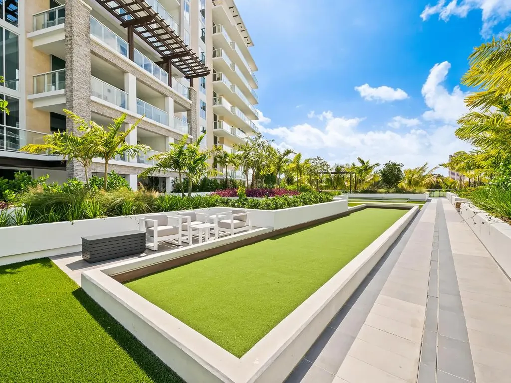 210 SE Mizner Boulevard Boca Raton FL 33432