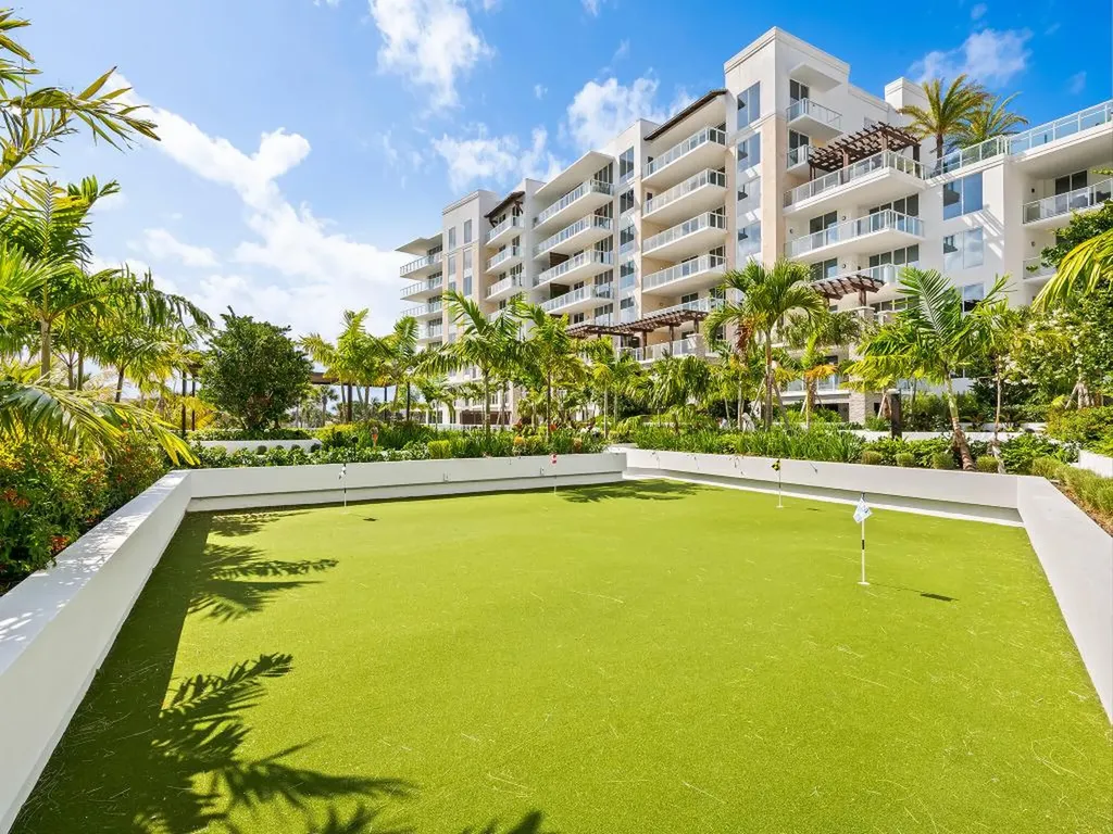 210 SE Mizner Boulevard Boca Raton FL 33432