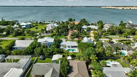 1120 Fernandina Street Fort Pierce FL 34949