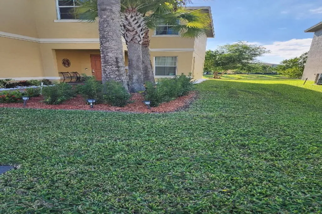 1998 NW Cataluna Circle Port St Lucie FL 34986